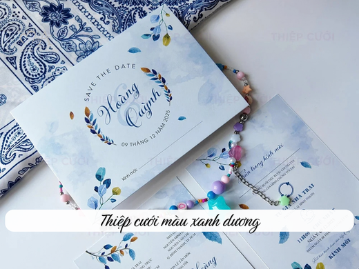 thiệp cưới màu xanh dương